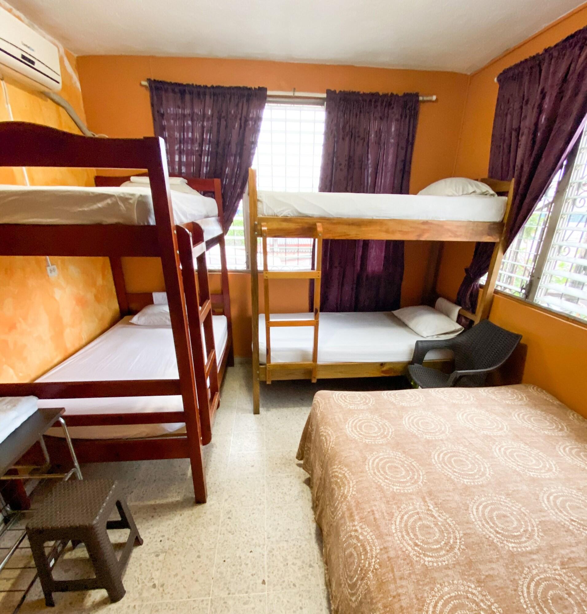 Tamarindo Hostel Сан Педро Сула Екстериор снимка